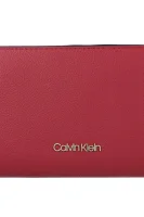 piniginė Calvin Klein raudona
