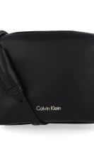 rankinė per petį Calvin Klein juoda
