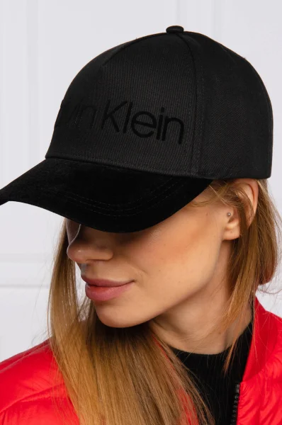 Beisbolo kepurė Calvin Klein juoda