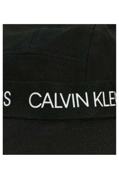 Dvipusis skrybėlė REVERSIBLE CALVIN KLEIN JEANS juoda